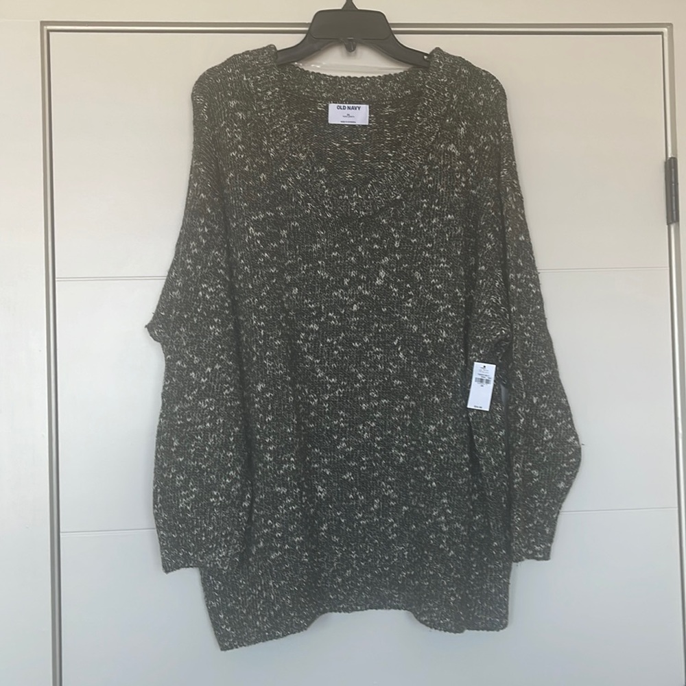 Old Navy Sweater (Plus Size)